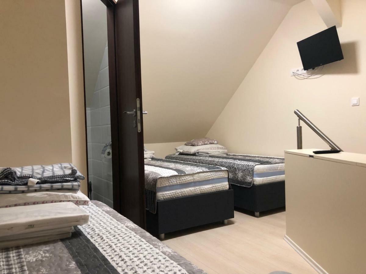 Beachfront Studio Apartman Aparthotel บาลาตอนฟุซเฟอ ภายนอก รูปภาพ