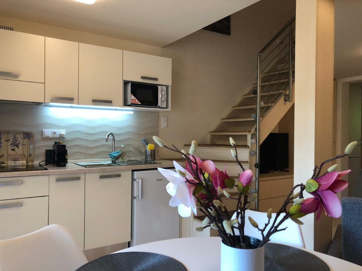 Beachfront Studio Apartman Aparthotel บาลาตอนฟุซเฟอ ภายนอก รูปภาพ